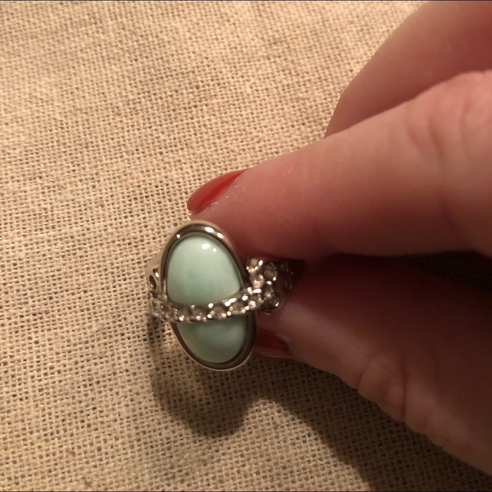 Lia Sophia ring. Excellent condition